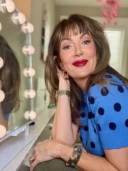 Beauty Goals for 2026: 5 Pro-Aging Makeup Tips for Confidence at Any Age