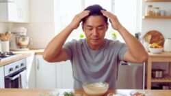 Natural Home Treatments That Strengthen Hair Roots and Reduce Hair Fall Over Time Naturally