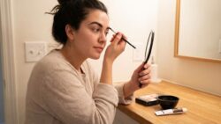 At Home Eyebrow Tinting Methods Create Soft Defined Brows With Minimal Effort